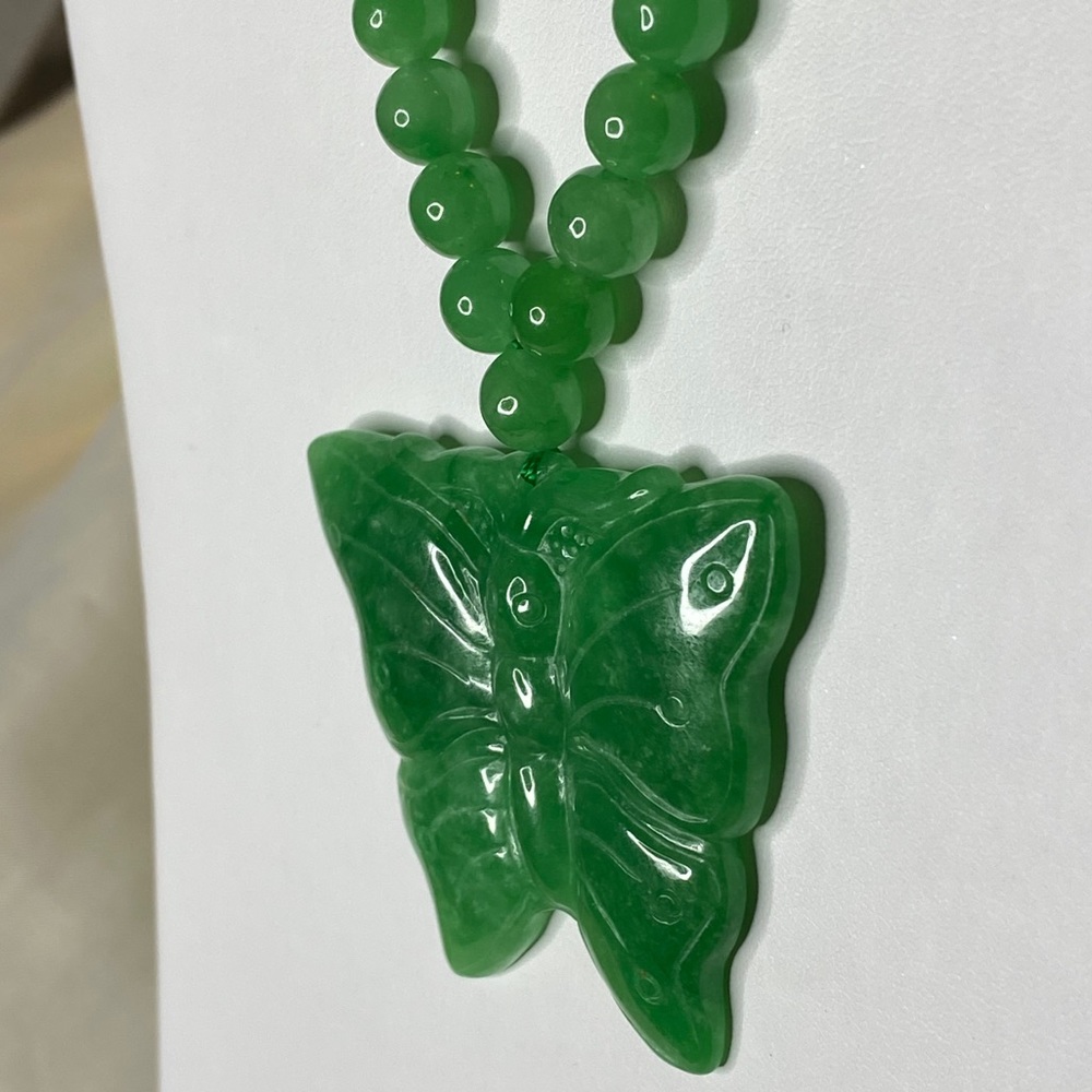 Beautiful Green Jade Carved Butterfly Necklace - Picture 3 of 8